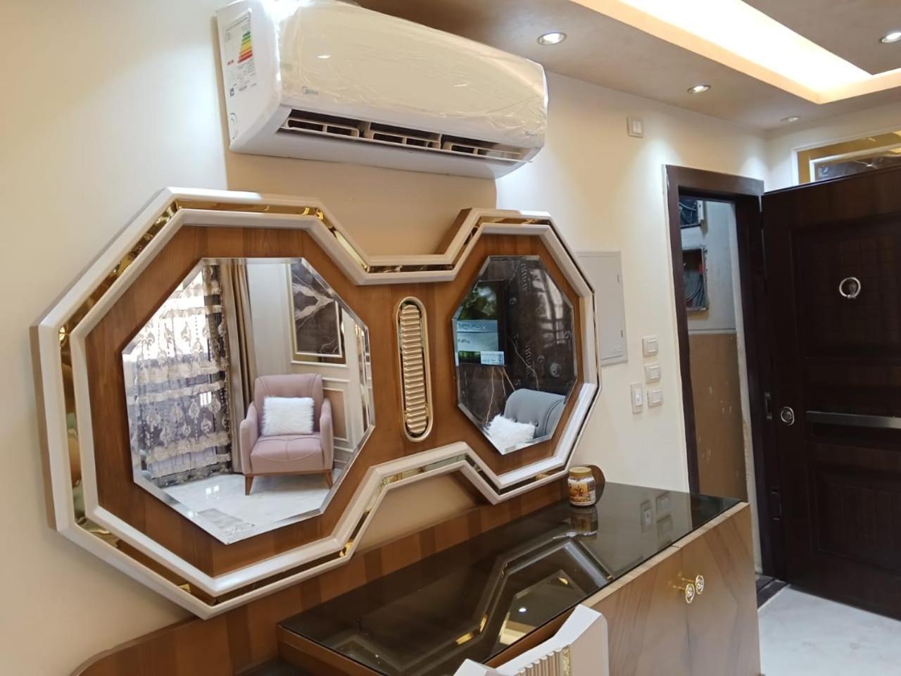 Cozy And Modern In Location In Mohandessin Near Nile * Cairo